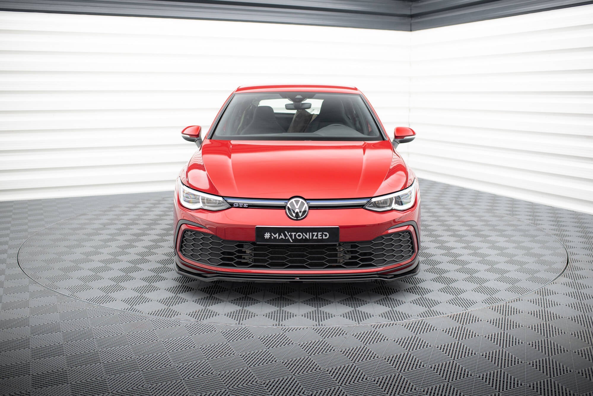 Lip delantero V.4 Volkswagen Golf GTI / GTE / GTD / R-Line Mk8