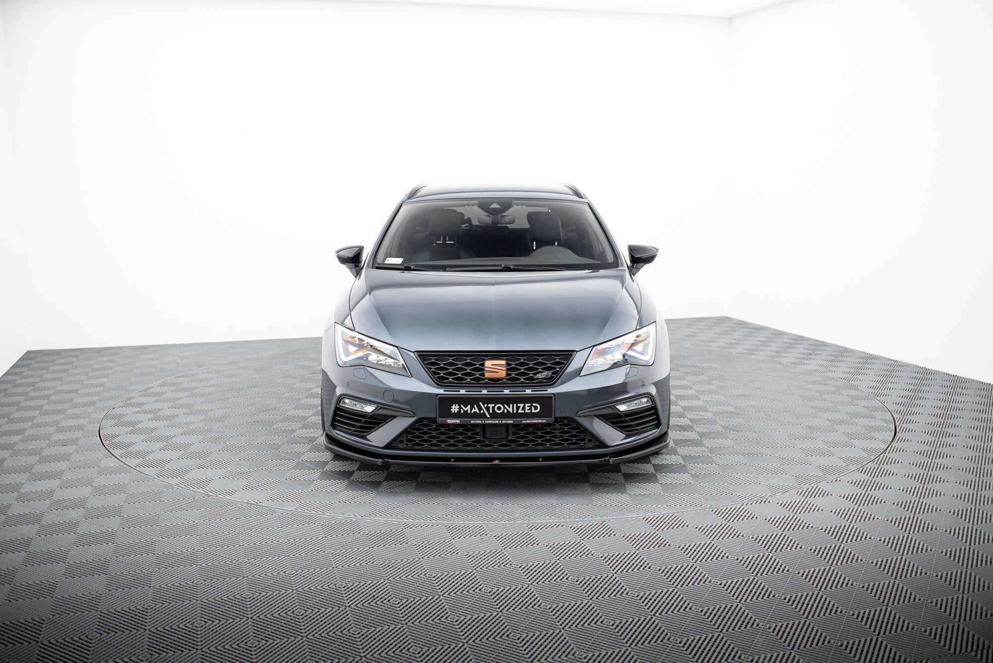Lip delantero V.6 Seat León Cupra / FR Mk3 FL