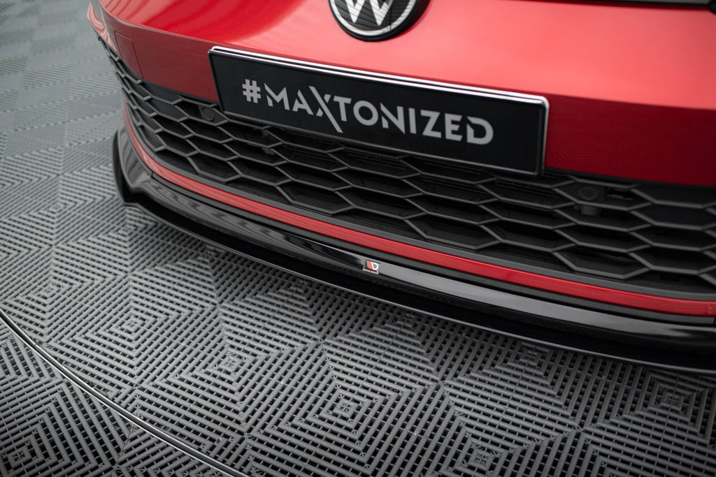 Front Lip V.6 Volkswagen Golf GTI / GTE / GTD / R-Line Mk8