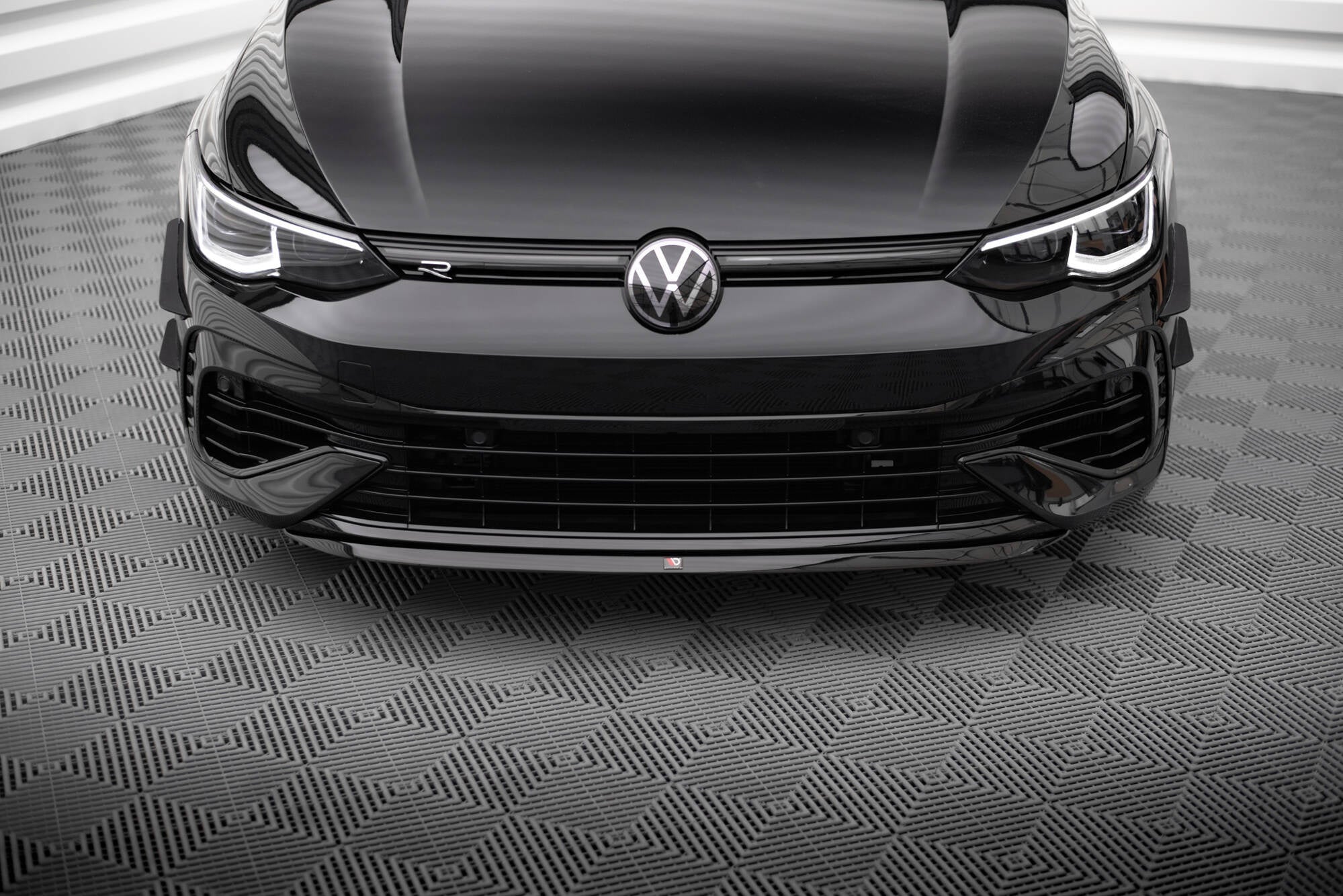 Lip delantero V.7 Volkswagen Golf R Hatchback / Variant Mk8