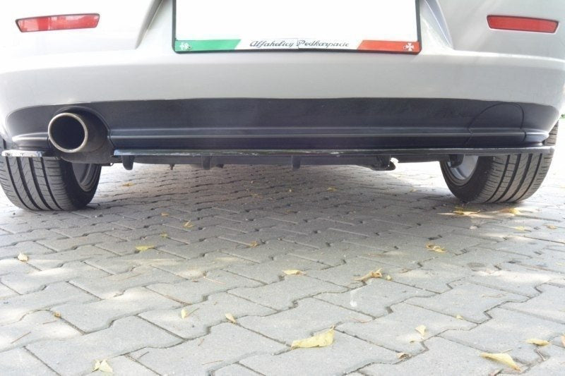 Splitter trasero ALFA Romeo 159 (con barras verticales)