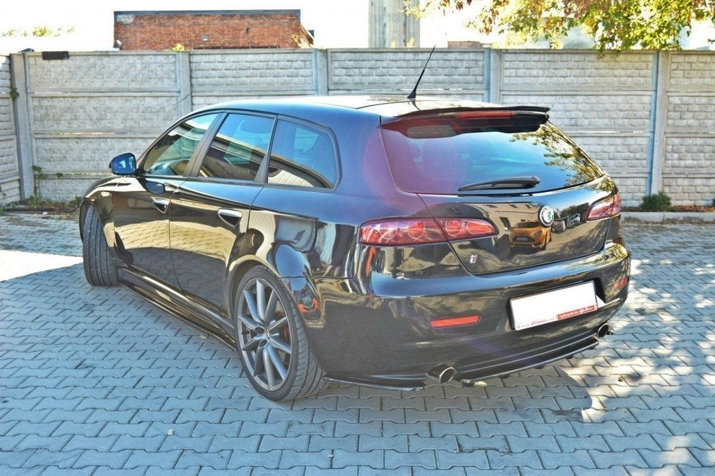 Splitter trasero ALFA Romeo 159 (con barras verticales)