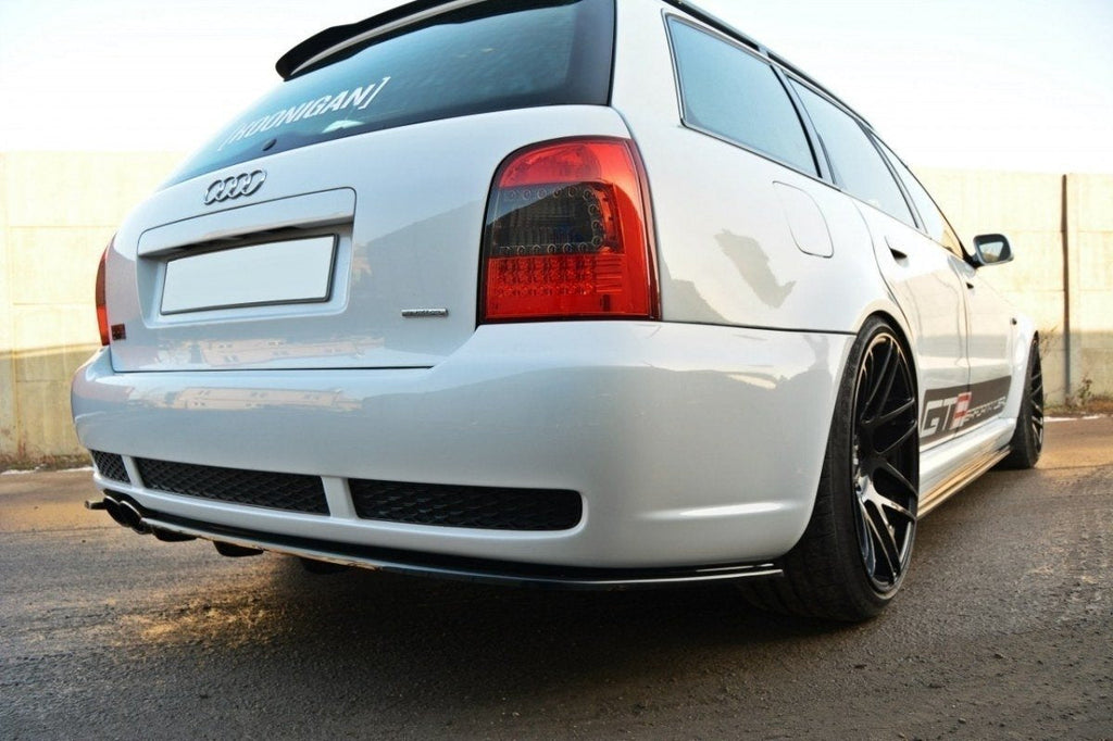 Audi RS4 B5 rear splitter (with vertical bar)