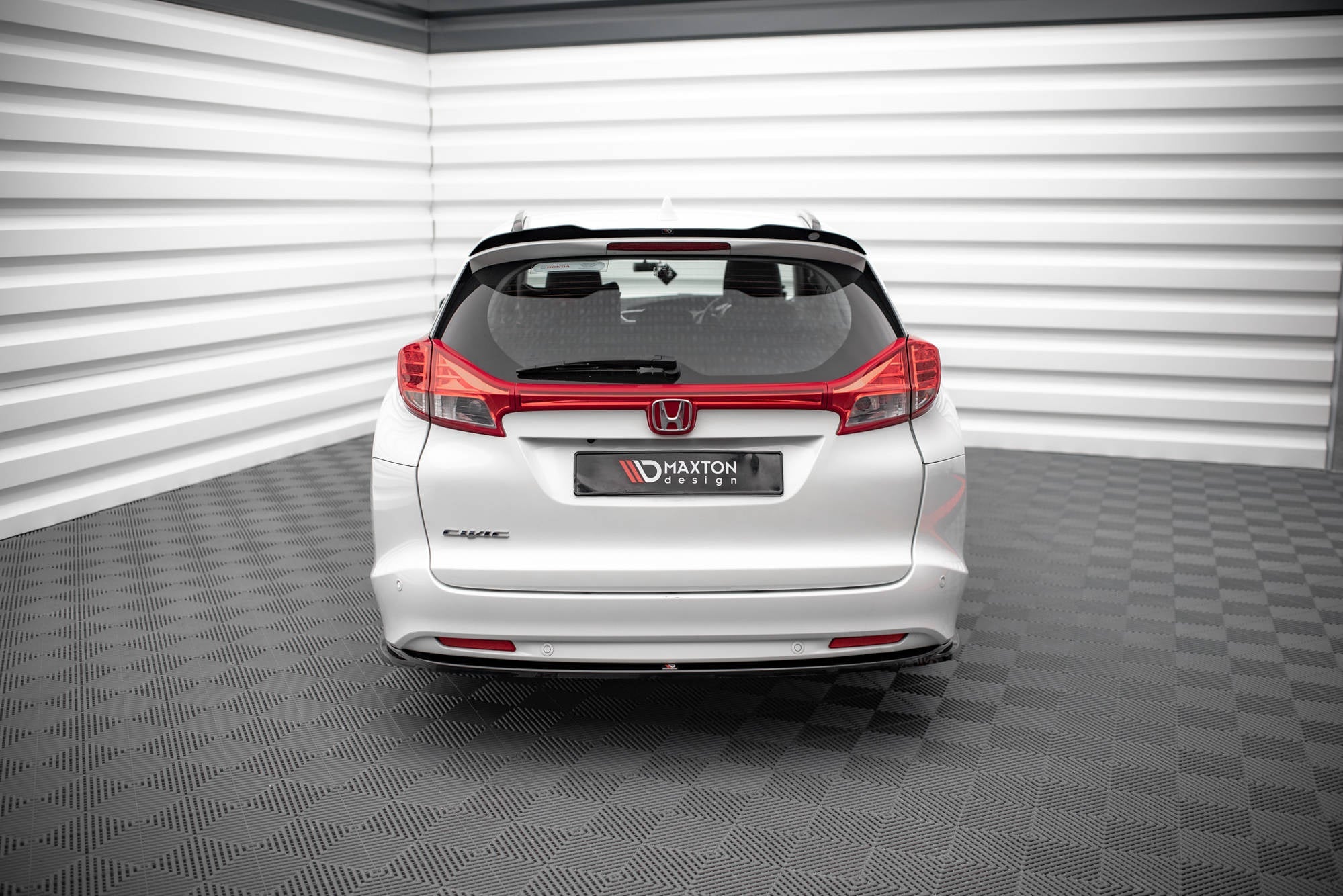 Difusor Honda Civic Tourer Mk9