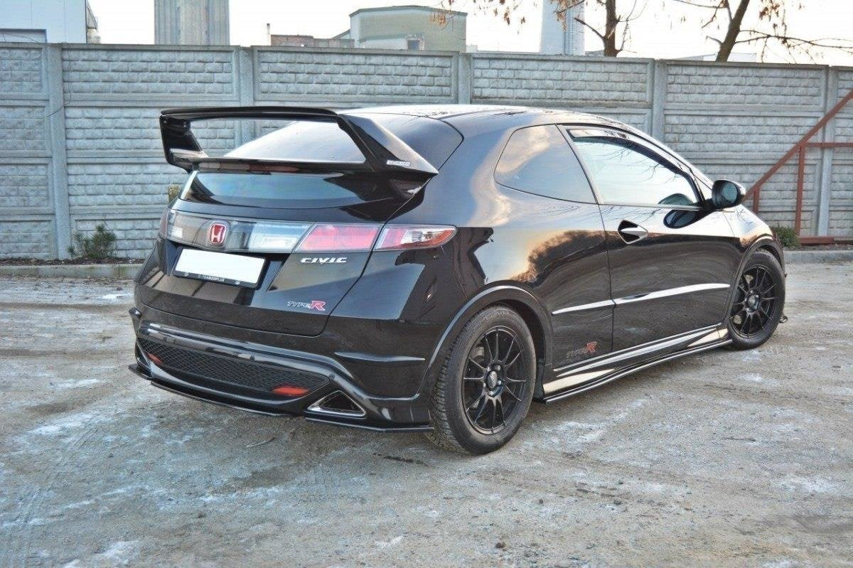 Splitter trasero Honda Civic Mk8 Type S / R (sin barras verticales)