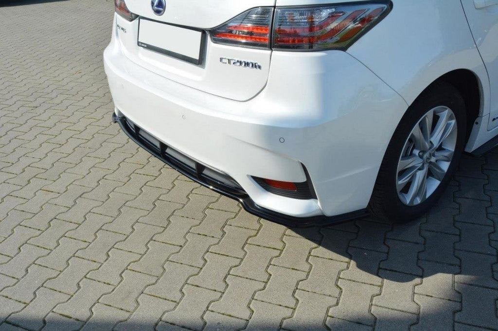 Splitter trasero Lexus CT Mk1 Facelift (sin barras verticales)