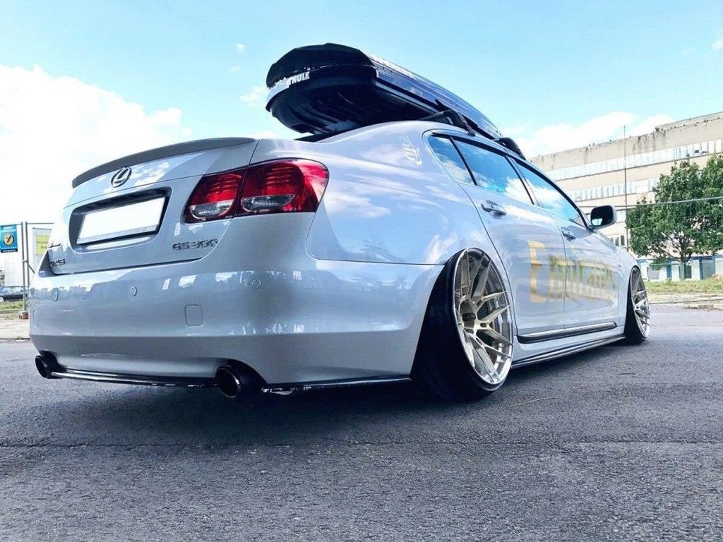 Splitter trasero Lexus GS 300 Mk3 Facelift (sin barras verticales)