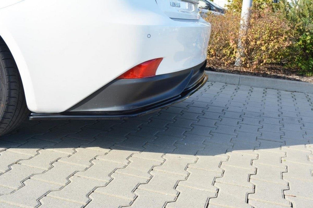 Splitter trasero Lexus IS Mk3 H (sin barras verticales)
