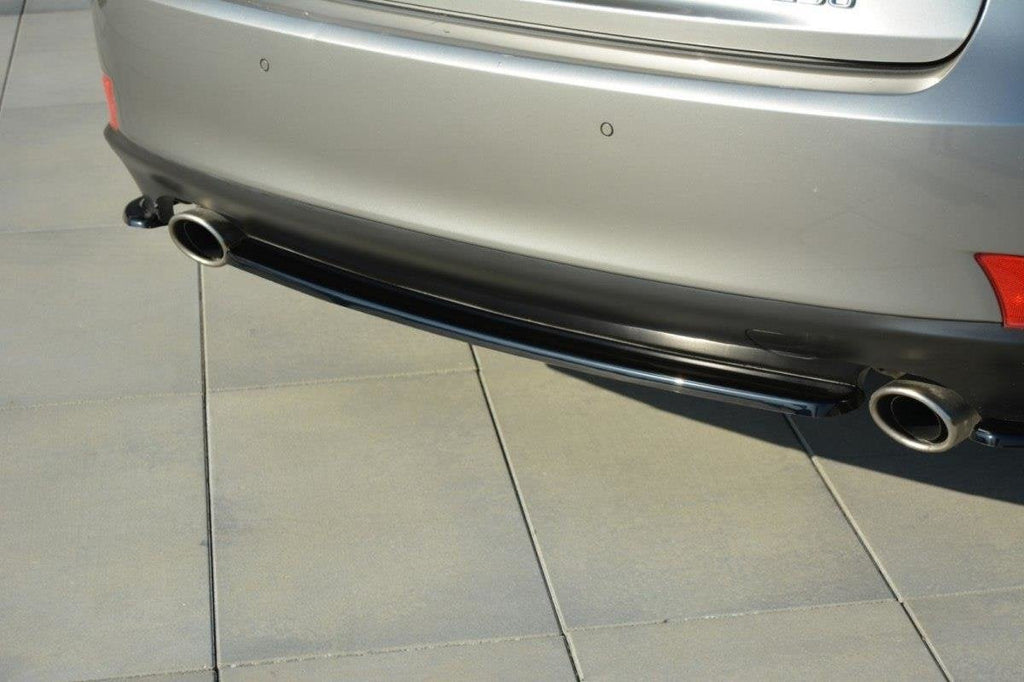 Splitter trasero Lexus IS Mk3 T (sin barras verticales)