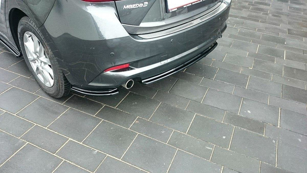 Splitter trasero Mazda 3 BM (mk3) Facelift (sin barras verticales)