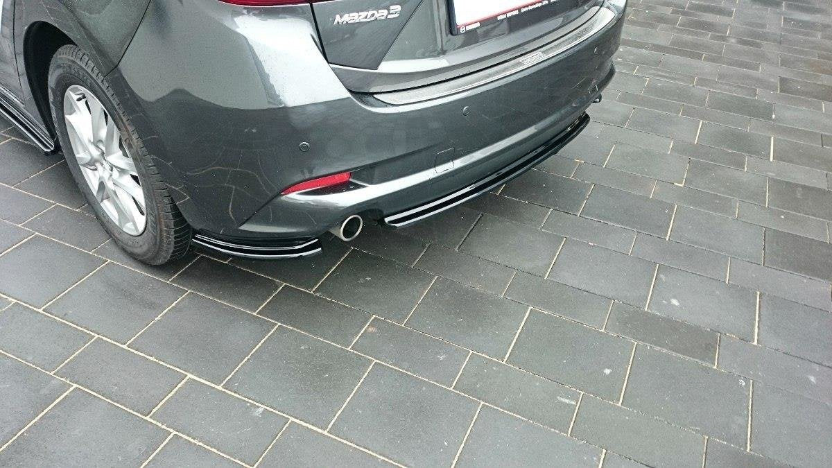 Splitter trasero Mazda 3 BM (mk3) Facelift (sin barras verticales)
