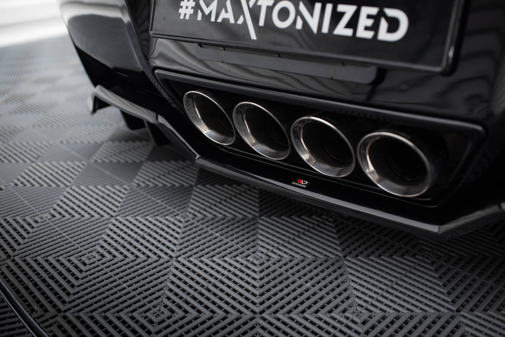 Splitter trasero Chevrolet Corvette C7 (con barras verticales)