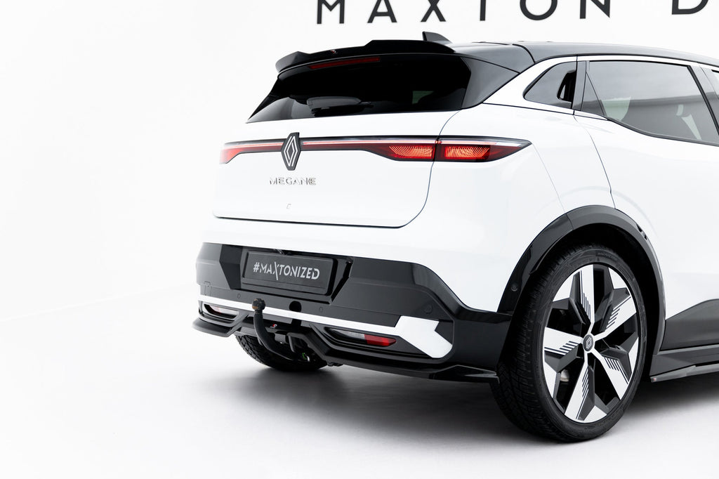 Splitter trasero Renault Megane E-Tech Electric Mk1 (con barras verticales)