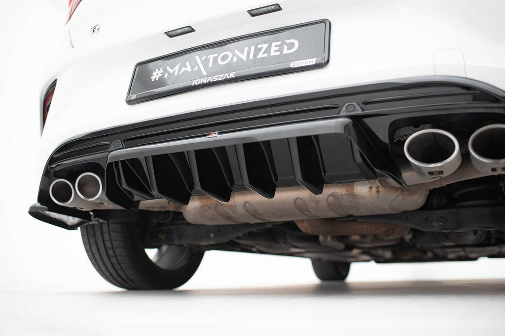 Splitter trasero Volkswagen T-ROC R Mk1 (con barras verticales)