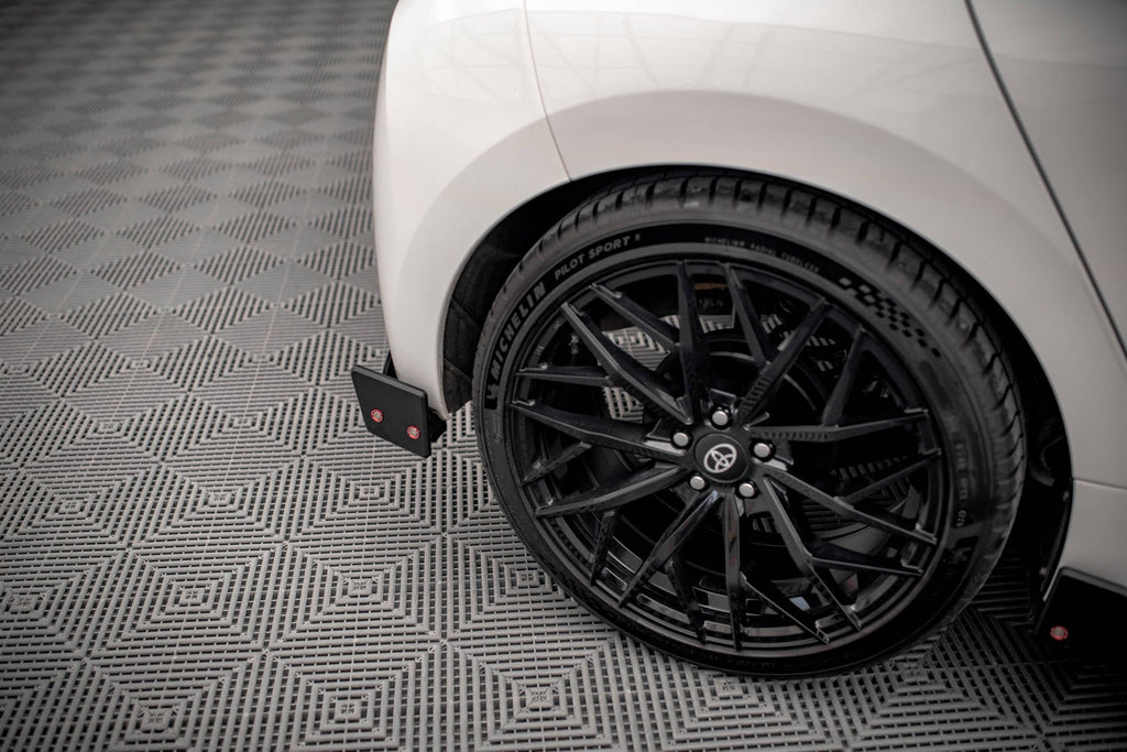 Splitter trasero V.1 + Flaps Toyota Yaris Mk4