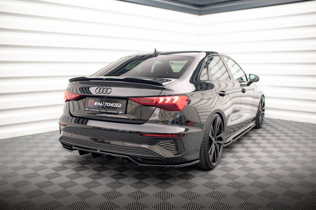 Splitter trasero Audi A3 S-Line Berlina 8Y (con barras verticales)