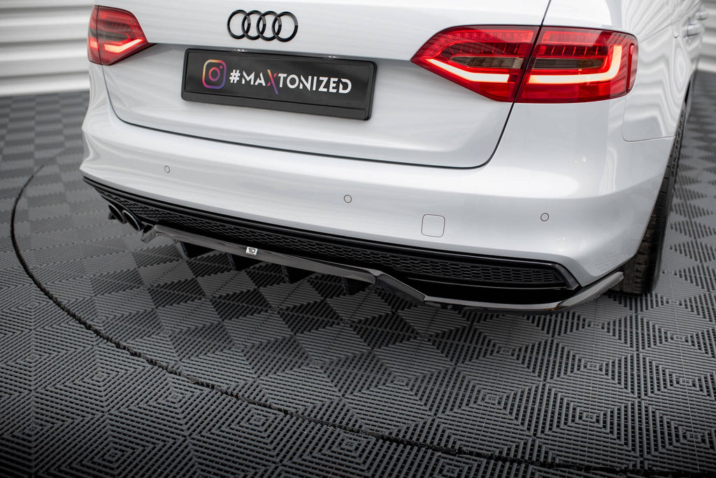 Splitter trasero Audi A4 Competition B8 Facelift (con barras verticales)