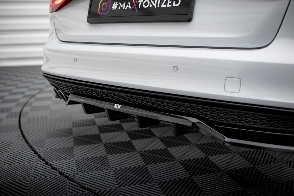Splitter trasero Audi A4 Competition B8 Facelift (con barras verticales)