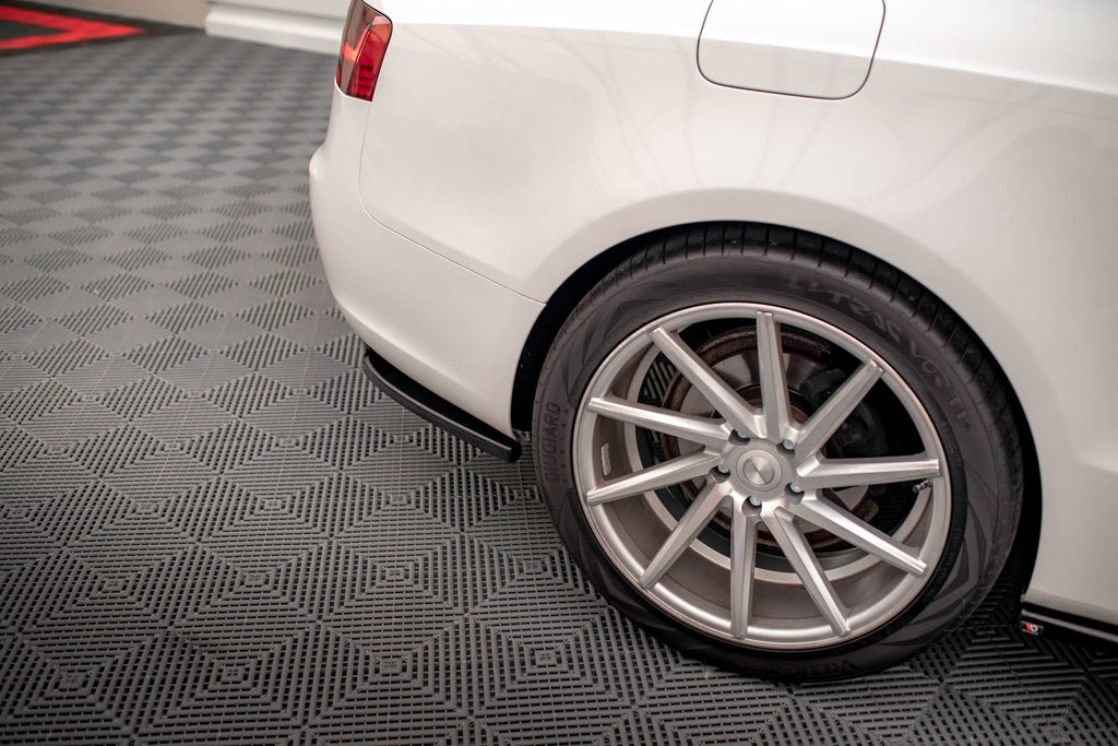 Splitter trasero Audi A5 Coupé 8t Facelift (con barras verticales)