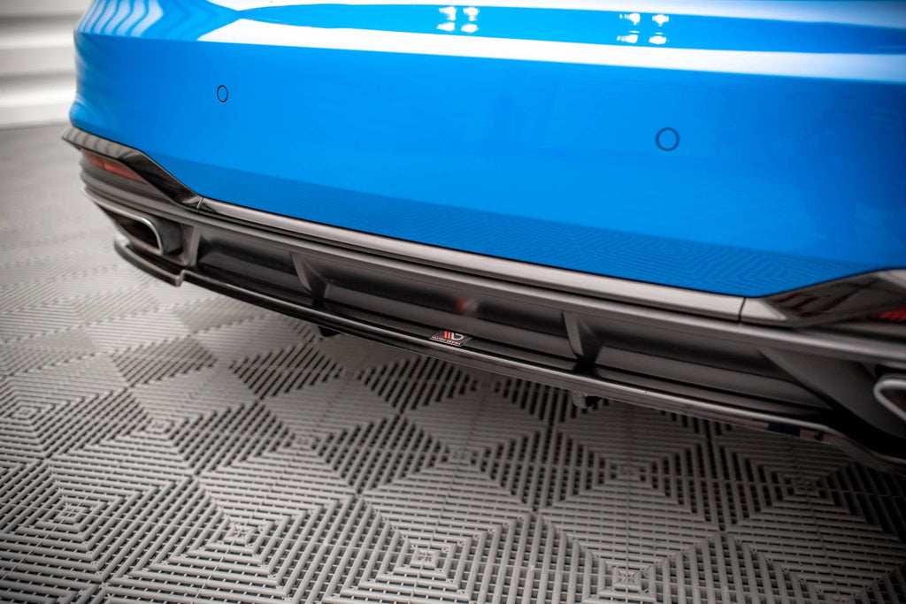 Splitter trasero Audi A5 S-Line F5 Facelift (con barras verticales)