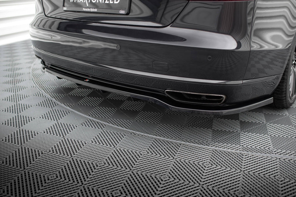 Splitter trasero Audi A8 D4 Facelift (con barras verticales)