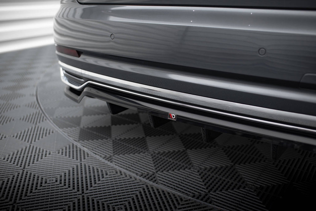 Splitter trasero Audi A8 D5 (con barras verticales)