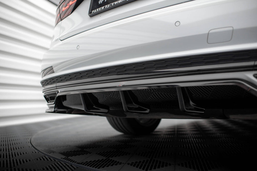 Splitter trasero Audi A8 S-Line D5 (con barras verticales)