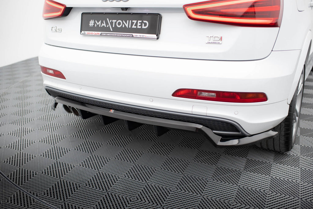 Splitter trasero Audi Q3 S-Line 8u (con barras verticales)