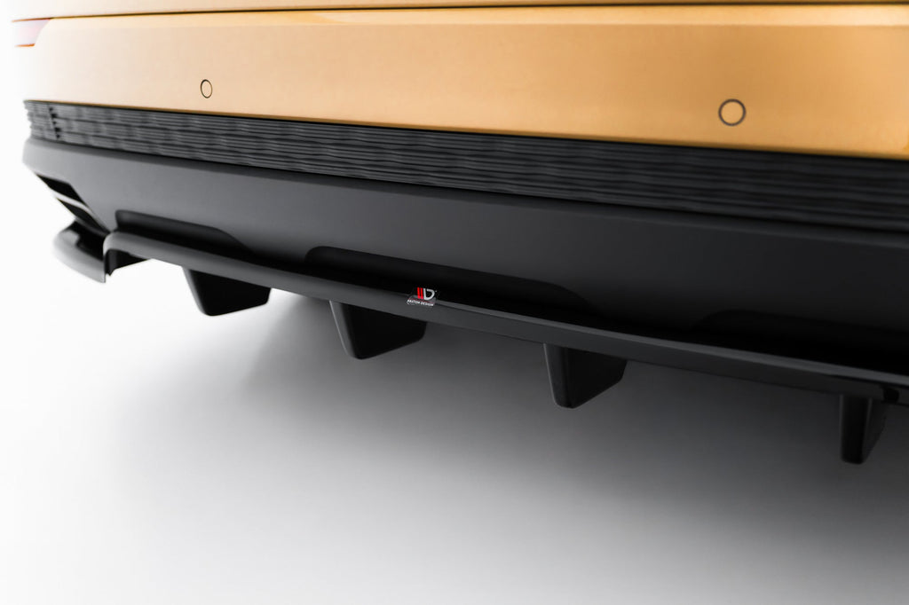 Splitter trasero Audi Q8 Mk1 Facelift (con barras verticales)