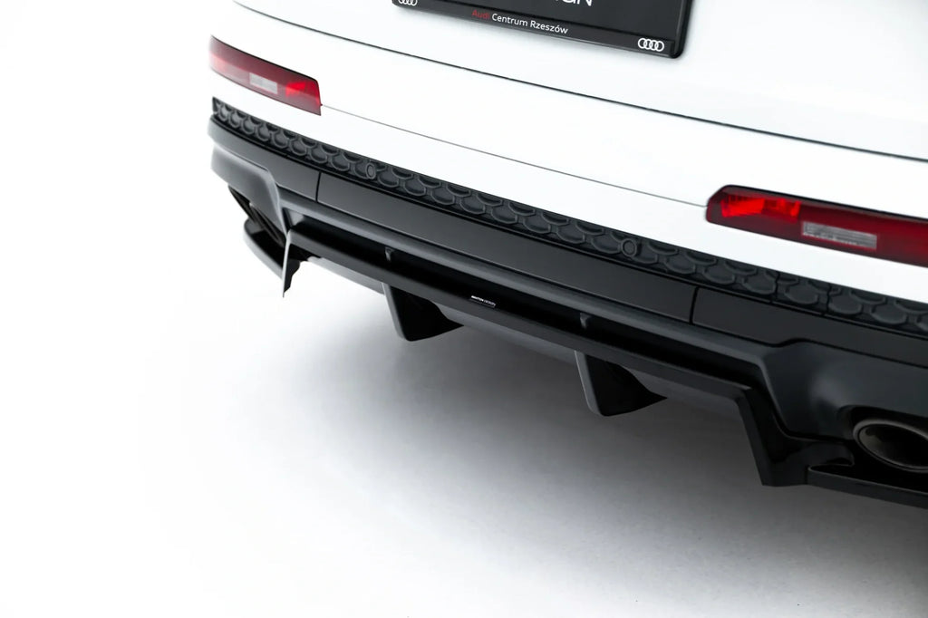 Splitter trasero Audi SQ7 Mk2 Facelift 2 (con barras verticales)