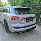 Splitter trasero Audi E-Tron S-Line (con barras verticales)
