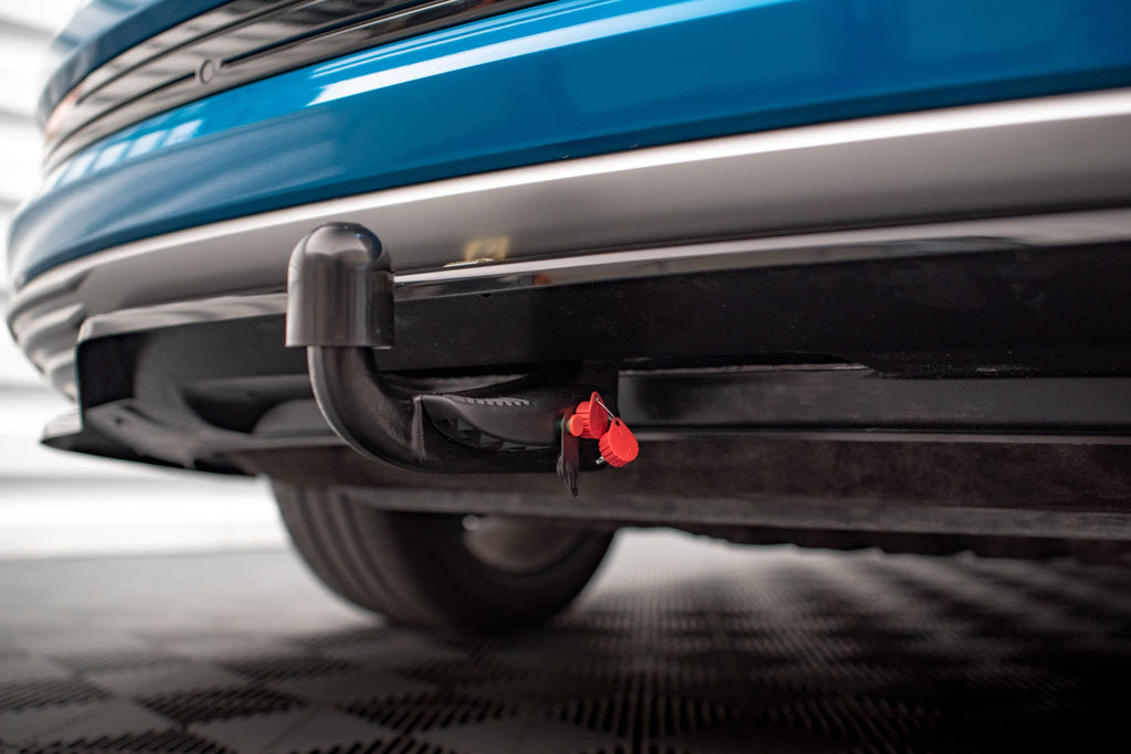 Splitter trasero Audi E-Tron (con barras verticales)