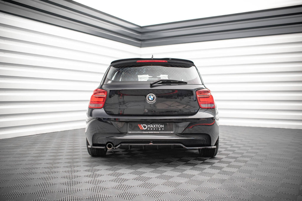 Splitter trasero BMW Serie 1 F20 (con barras verticales)