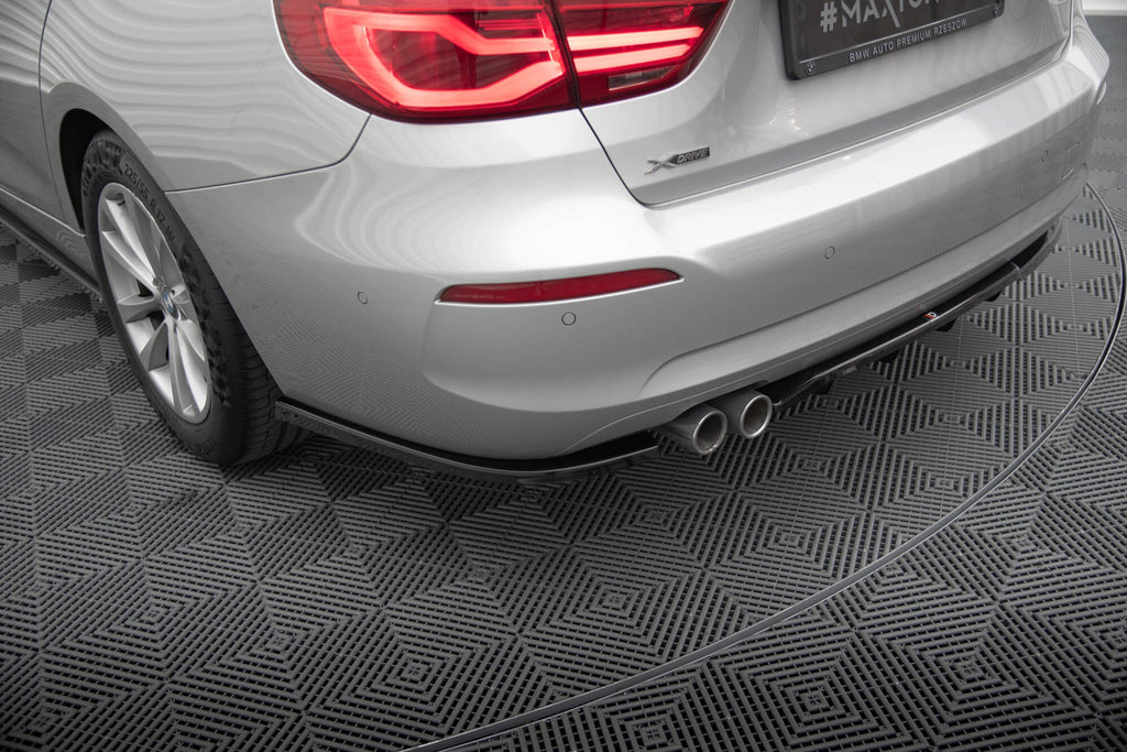 Splitter trasero BMW Serie 3 GT F34 Facelift (con barras verticales)