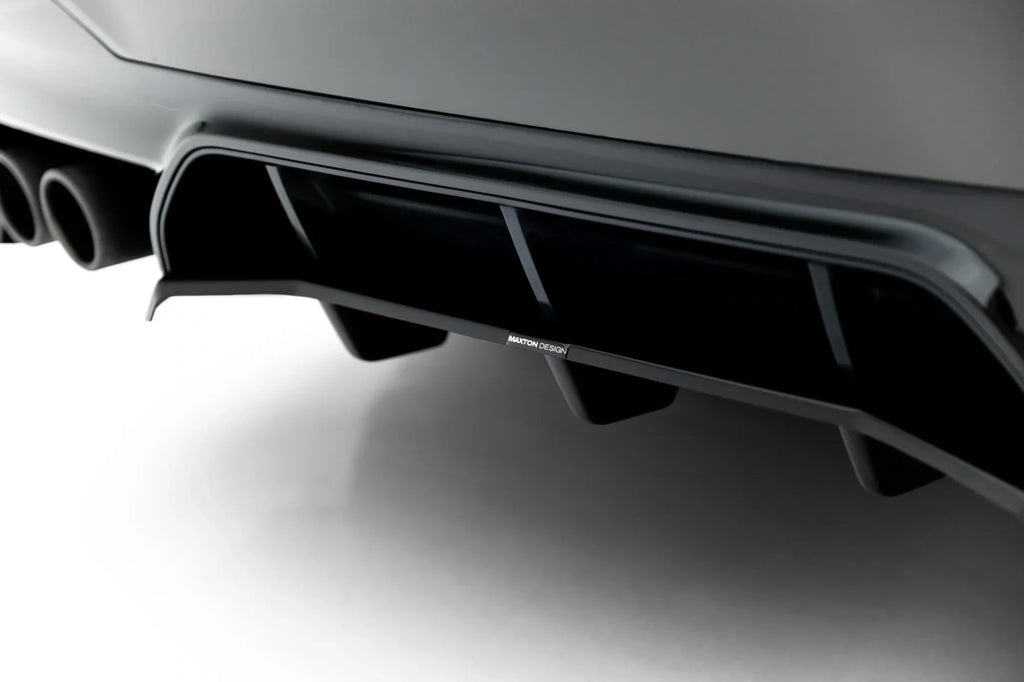 Splitter trasero BMW M5 F90 Facelift (con barras verticales)