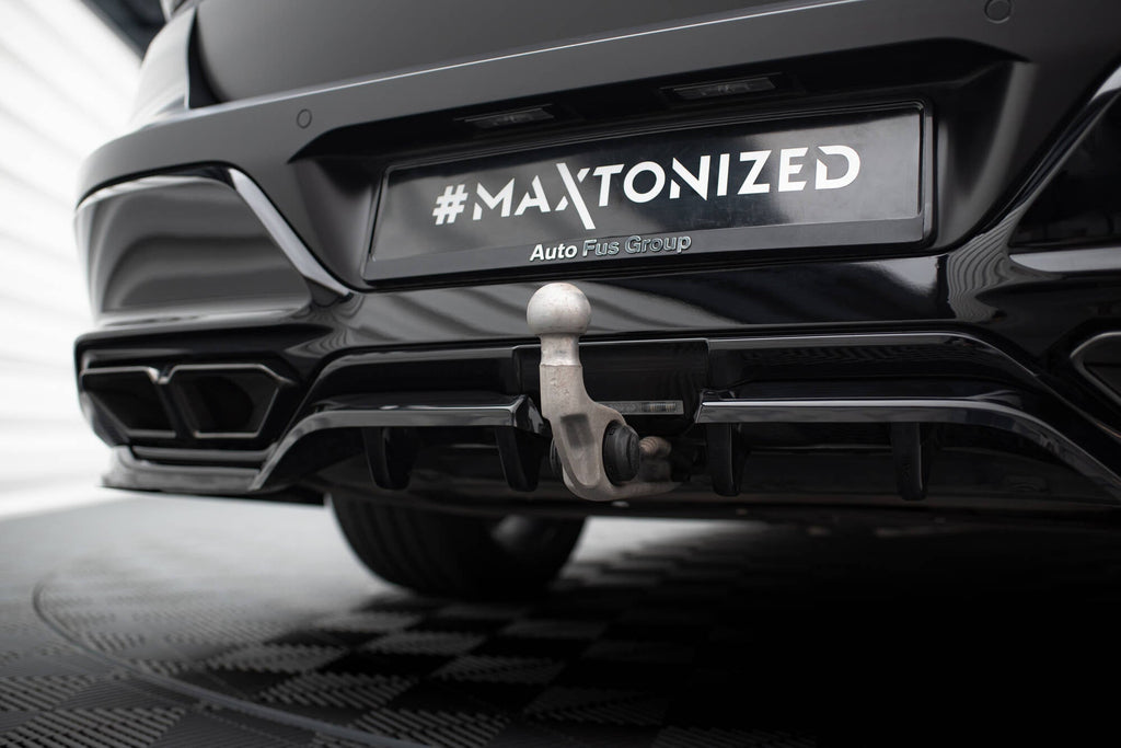 BMW M760e G70 Rear diffuser (with vertical fins)