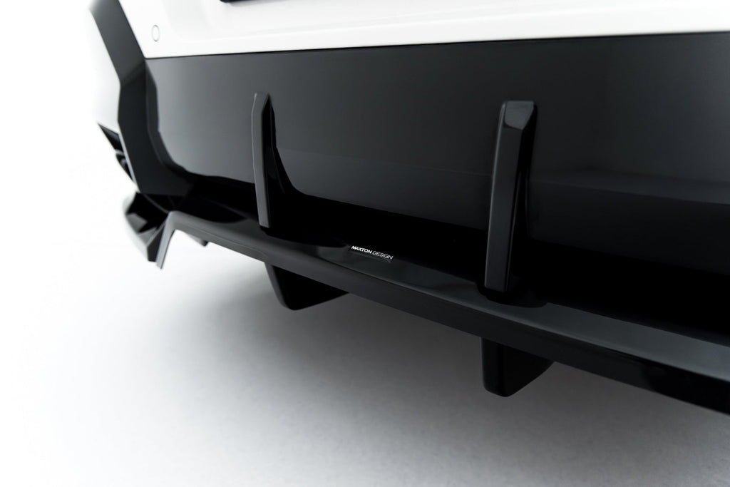Splitter trasero BMW X2 M35i U10 (con barras verticales)