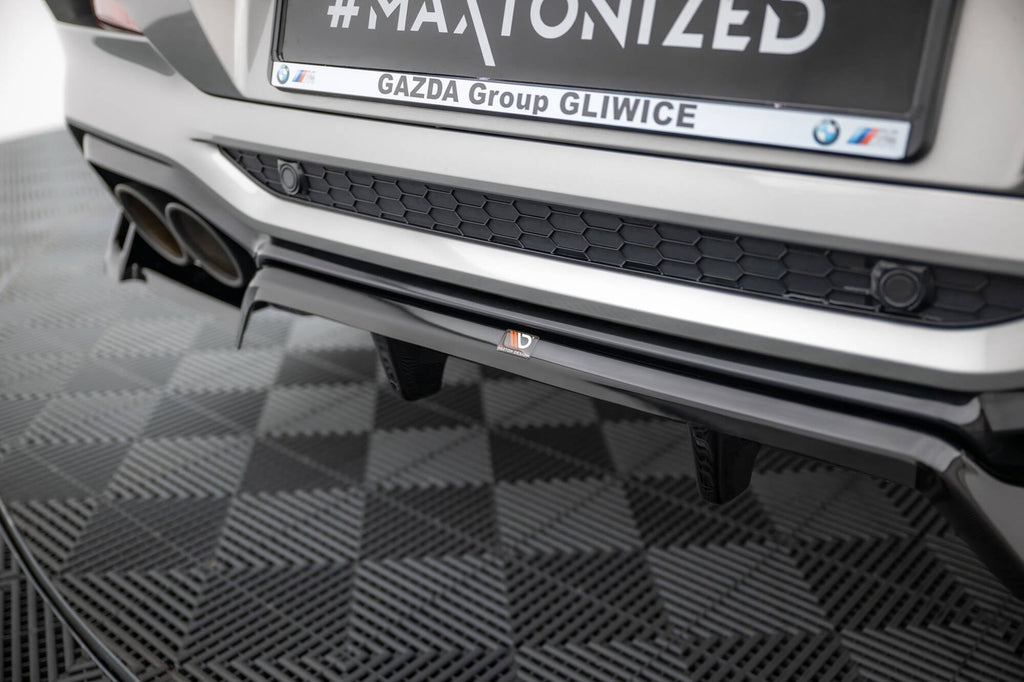 Splitter trasero BMW X4 M F98 (con barras verticales)