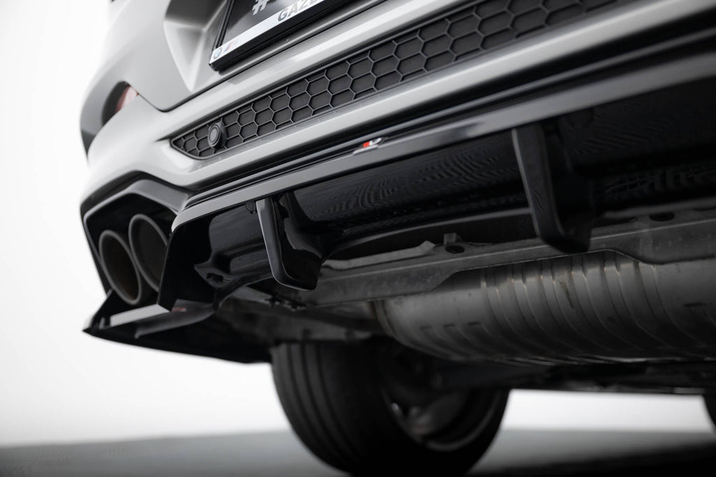 Splitter trasero BMW X4 M F98 (con barras verticales)
