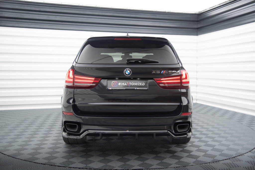 Splitter trasero BMW X5 M-Pack F15 (con barras verticales)