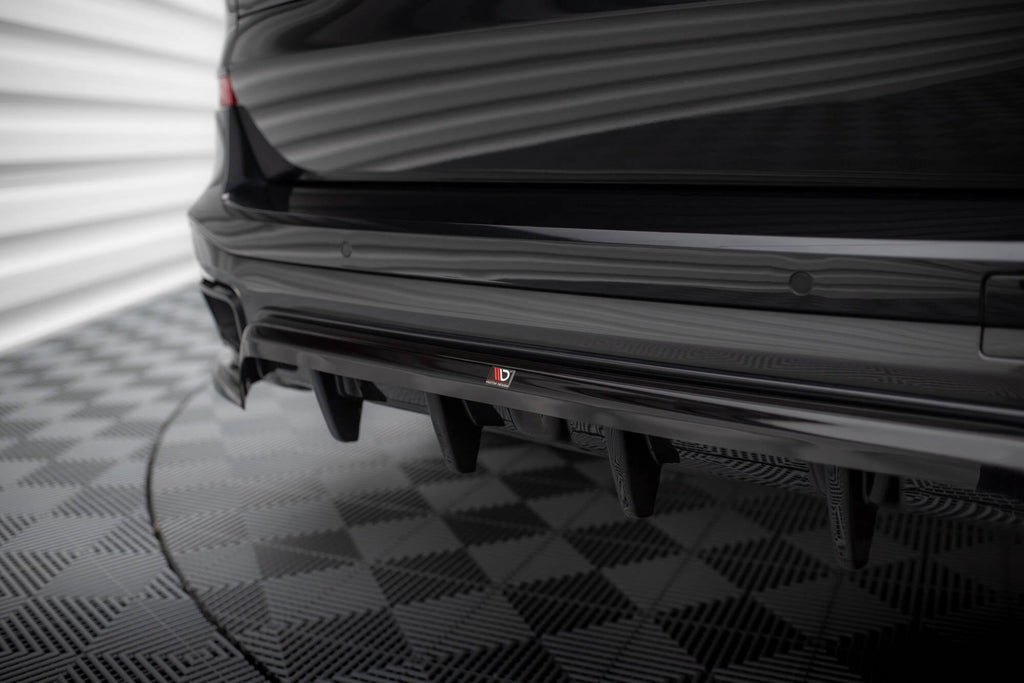 Splitter trasero BMW X5 M-Pack G05 (con barras verticales)