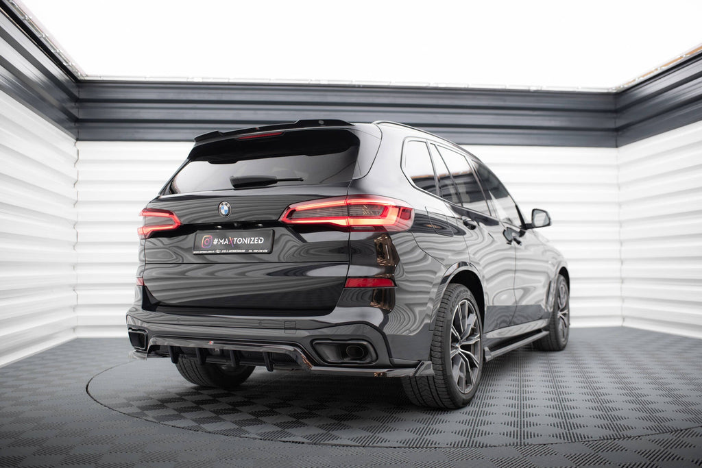 Splitter trasero BMW X5 M-Pack G05 (con barras verticales)