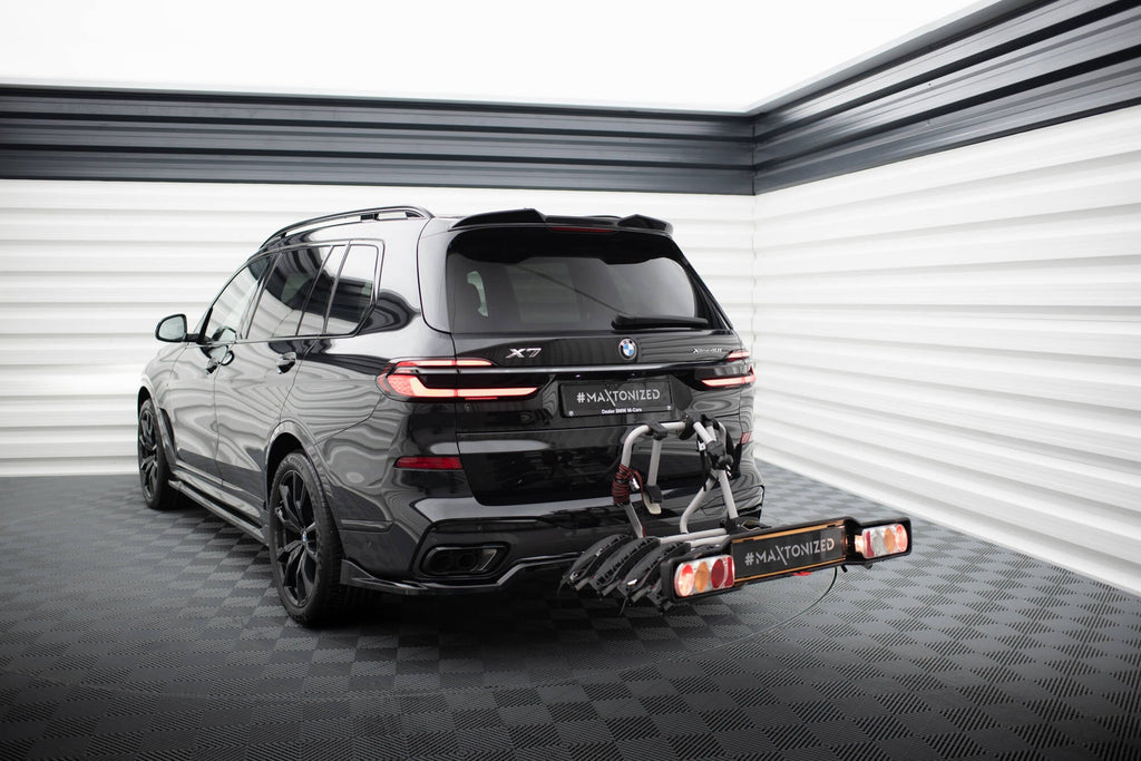 Rear diffuser BMW X7 M-Pack G07 Facelift (with vertical bars)