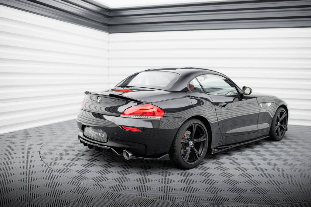 Rear splitter BMW Z4 M-Pack E89 Facelift (with vertical bars)