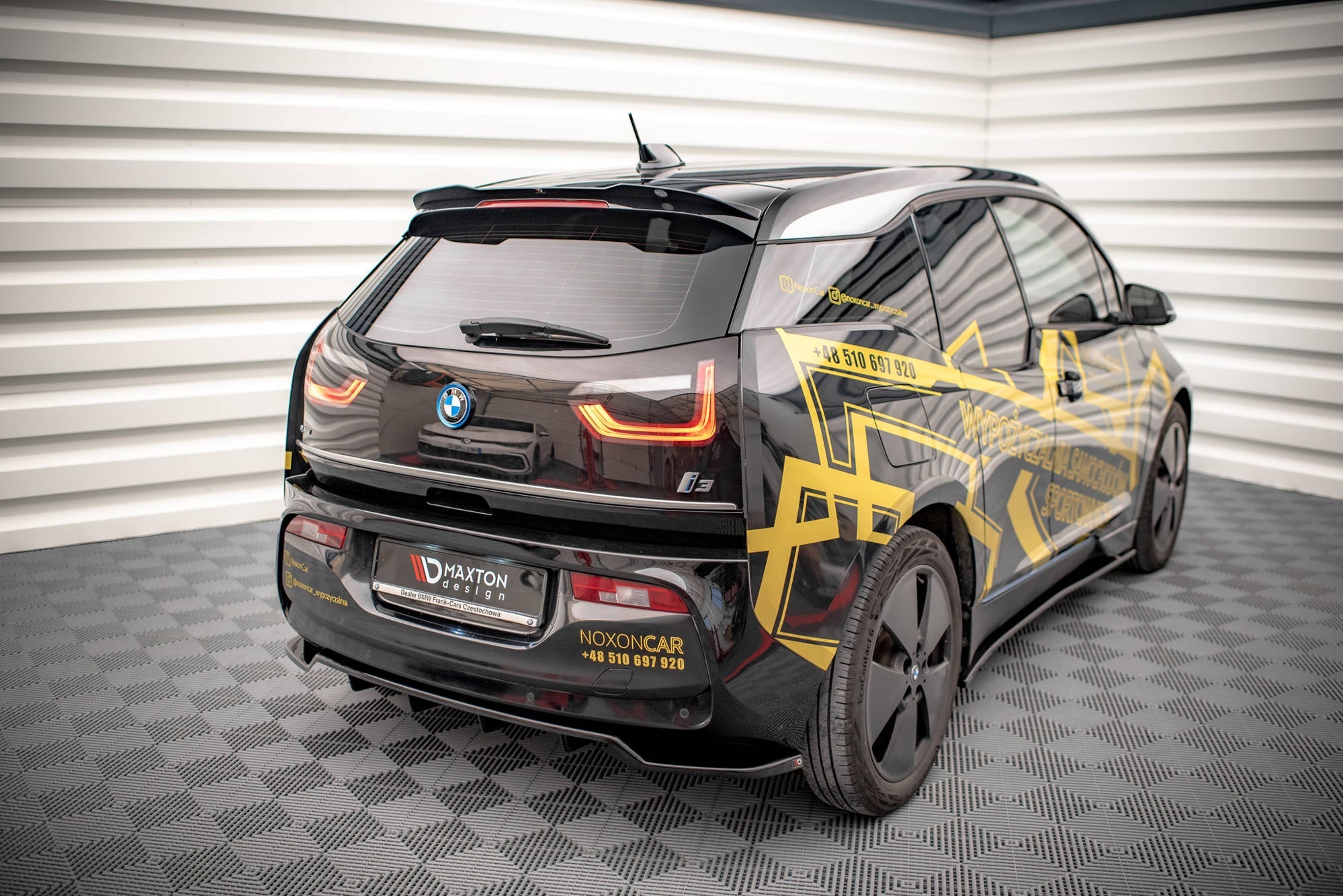 Splitter trasero BMW I3 S Mk1 Facelift (con barras verticales)