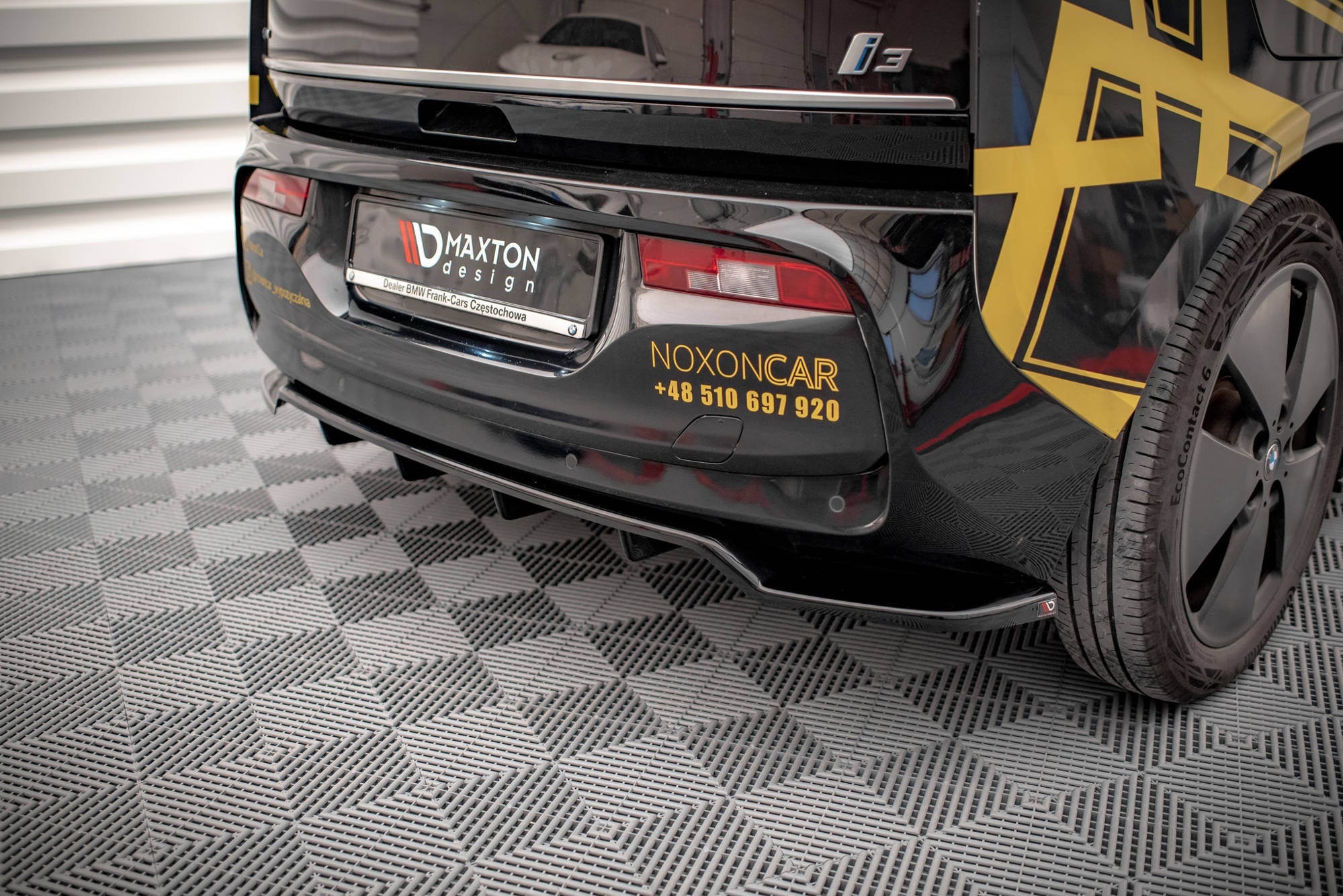 Splitter trasero BMW I3 S Mk1 Facelift (con barras verticales)