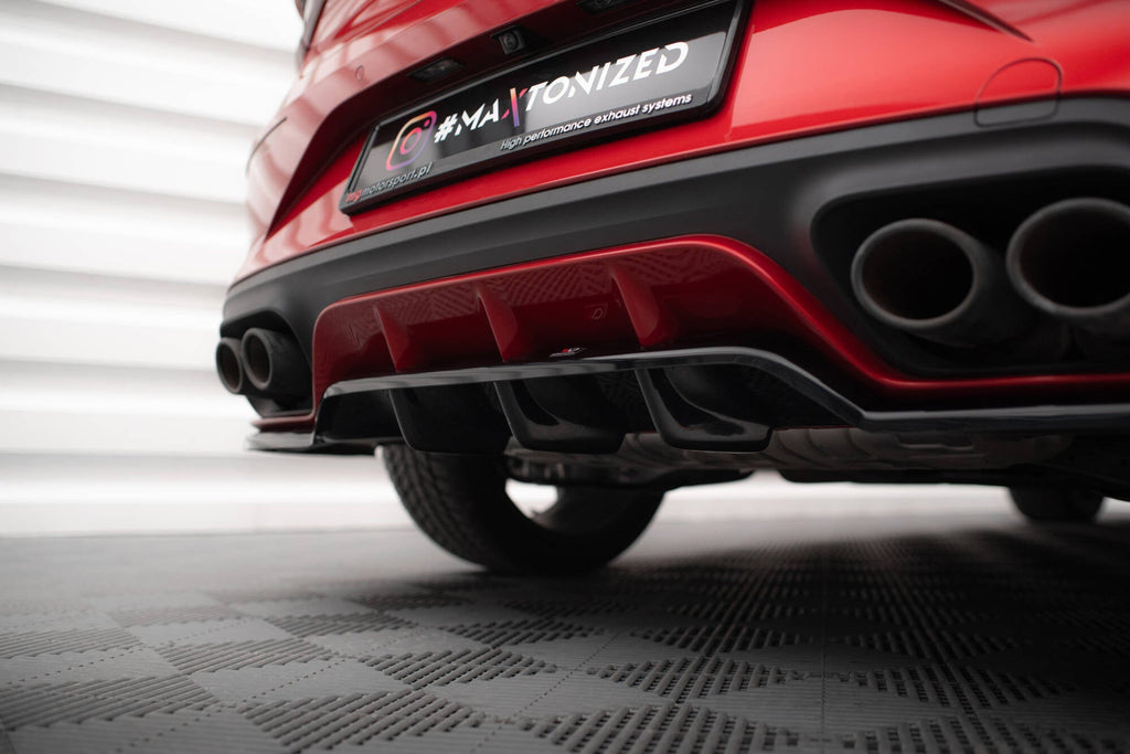 Splitter trasero Cupra León Hatchback Mk1 (con barras verticales)