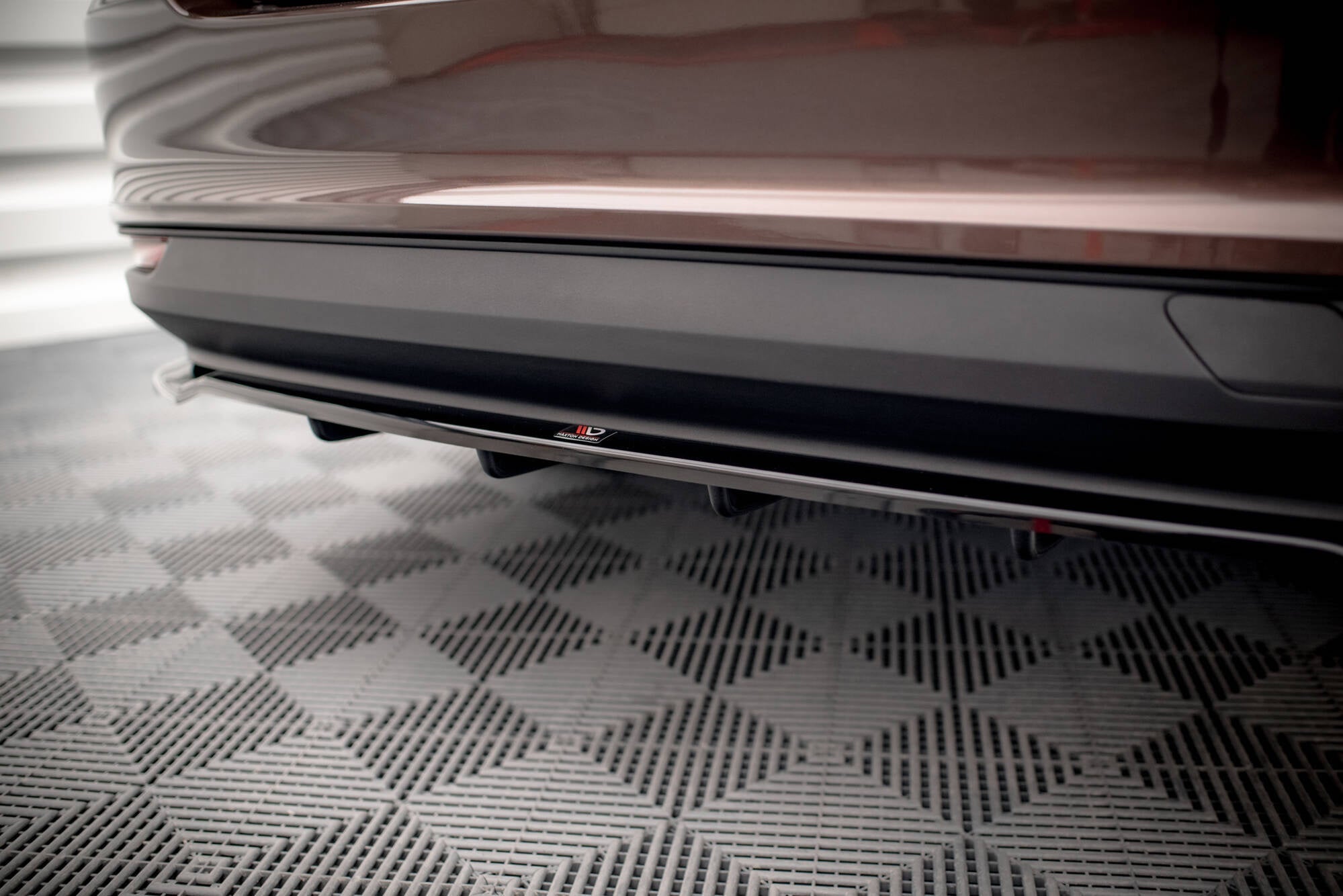 Splitter trasero Fiat Tipo S Sedan Mk1 (con barras verticales)