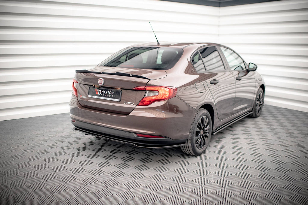 Splitter trasero Fiat Tipo S Sedan Mk1 (con barras verticales)