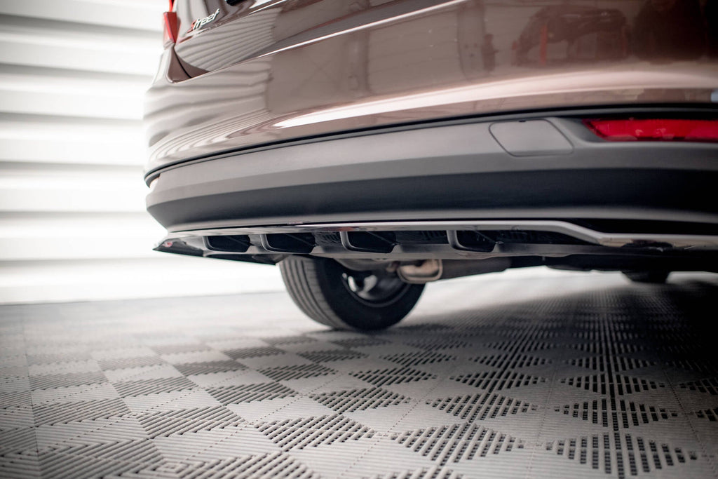 Splitter trasero Fiat Tipo S Sedan Mk1 (con barras verticales)